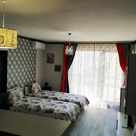 Studio Europe Apartment